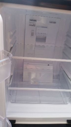 冷蔵庫　黒　137L