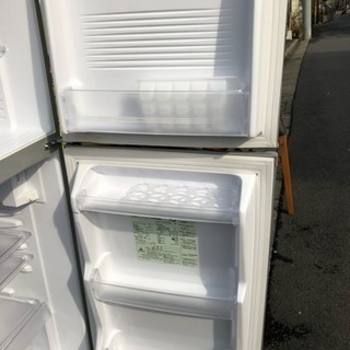 【1/31までの特別価格！】2013年製アクア2ドア冷蔵庫137L − 東京都