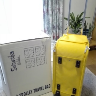 【新品】サマンサの黄色キャリーバック 新品】サマンサの黄色キャリーバック