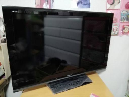 TOSHIBA　REGZA　40型 TV