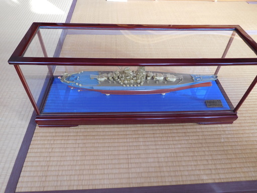 ＫＯＮＩＳＨＩ製　戦艦【大　和　・　武　蔵】 　完成品　１/５００サイズ　ディスプレイモデル