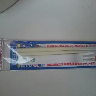 未使用品 赤ちゃん本舗2歳用お箸ﾌｫｰｸ試供品机などの角ガード貼るタイプ いっちゃん 門真のベビー用品 授乳 お食事用品 の中古あげます 譲ります ジモティーで不用品の処分