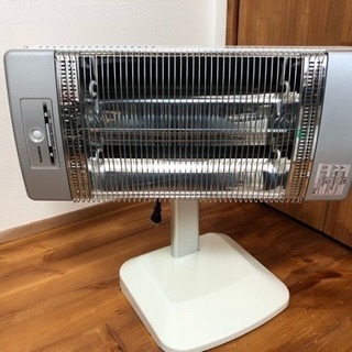 遠赤外線ストーブ - 家電