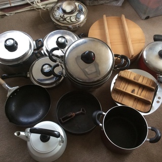 中古 鍋、土鍋、寿司桶、しゃぶしゃぶ用鍋、やかん、すき焼き鍋、蒸...