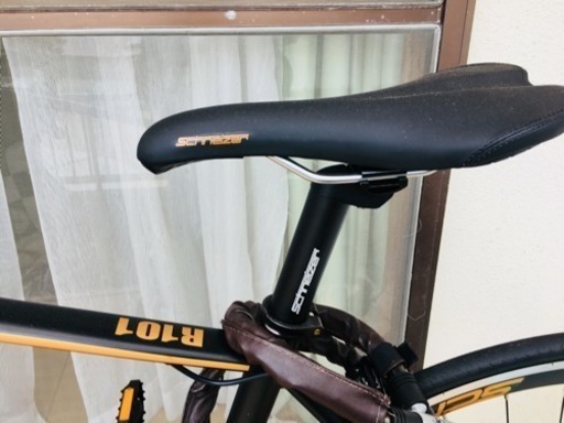 ロードバイク 自転車 SCHNEIZER R101 美品 ロック付き 【公式通販】
