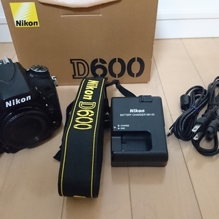 フルサイズ一眼レフ ニコン【Nikon D600】ボディ 美品