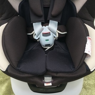 【美品】エールベベ クルット NT プレミアムドライ チャイルドシート エールベベ クルットNTプレミアム ブラウンオレ ALB831 360度