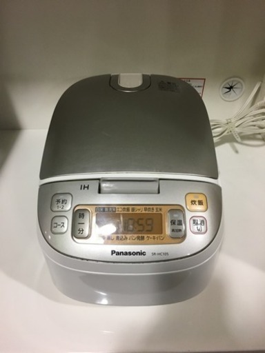 2016年製 Panasonicパナソニック IH 5.5合炊飯器 SR-HC105