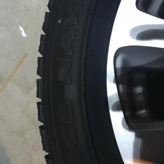 ヴェルファイア用スタッドレスタイヤです。