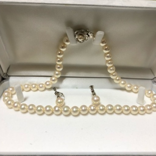 美品 葬式 お通夜に 数珠 ハンカチセット ぱあ 郡山のアクセサリー ネックレス の中古 古着あげます 譲ります ジモティーで不用品の処分 美品 葬式 お通夜に 数珠 ハンカチセット ぱあ 郡山のアクセサリー ネックレス の中古 古着あげます 譲ります ジモティーで不用品の処分