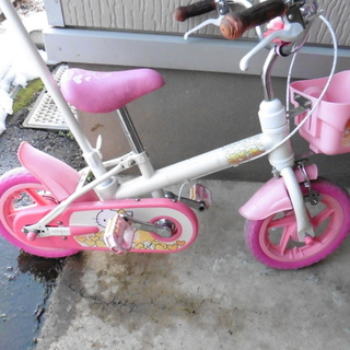 キティちゃん　幼児用自転車　補助輪もあります