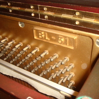 カワイピアノ　BL-51