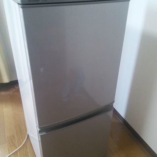 冷蔵庫500円・汚れあり