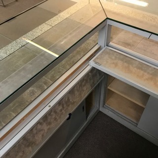巨大ショーケース中古