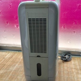 コンプレッサー式✴︎23畳ハイパワー除湿機CV-B100-Wプラズマクラスター