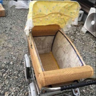 乳母車 桃太郎号