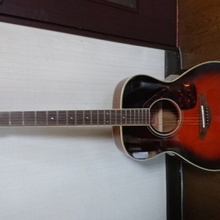 ★新品　ヤマハ　アコースティックギター　FS720S