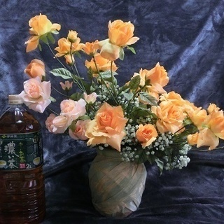 ☆花瓶入りバラとカスミ草の造花