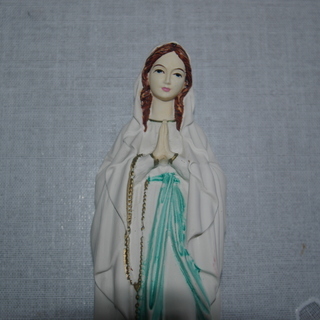 お取り引き中　再々再値下げ品　聖母マリア像置物　　