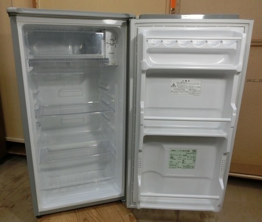 【販売終了しました。ありがとうございます。】AQUA　1ドア　冷凍冷蔵庫　AQR-81A　2013年製　中古品　セカンド冷蔵庫　飲み物専用などに
