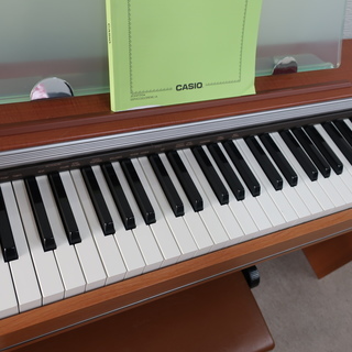 送料込み CASIO 電子ピアノ PX-800C 2006年製激美品＆激可愛い