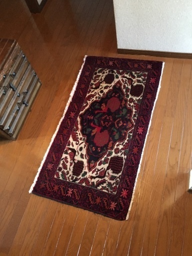 手織りペルシャ絨毯