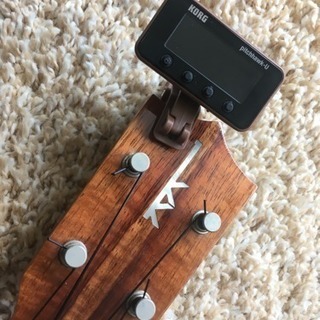 ウクレレ カマカ HF-1 美品中古 ケース＆チューナー付き