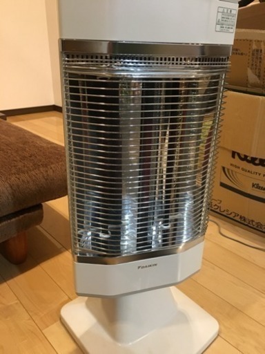 最終値下げ  DAIKIN セラムヒート ダイキン 遠赤外線ヒーター