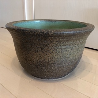 陶器の鉢とビオトープの土3ℓ