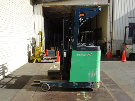 トヨタ1.5トンバッテリーフォークリフトリーチ式1500kg (chushin) 明覚 ...
