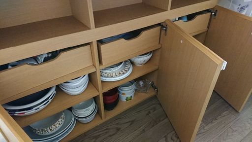 テーブル兼食器棚 よっしー 茨木のテーブルの中古あげます 譲ります ジモティーで不用品の処分 テーブル兼食器棚 よっしー 茨木のテーブルの中古あげます 譲ります ジモティーで不用品の処分