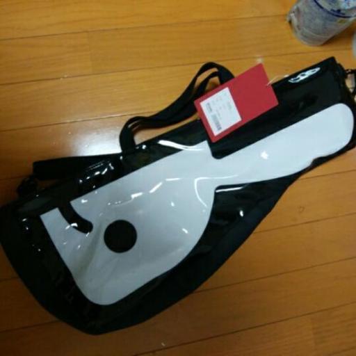 CUNE バッグ