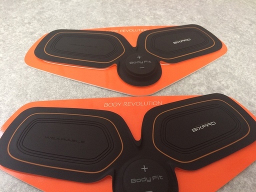 【未使用品】SIX PAD ボディフィット2点セット
