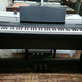ヤマハ　電子ピアノ　2014年製　P-105B 