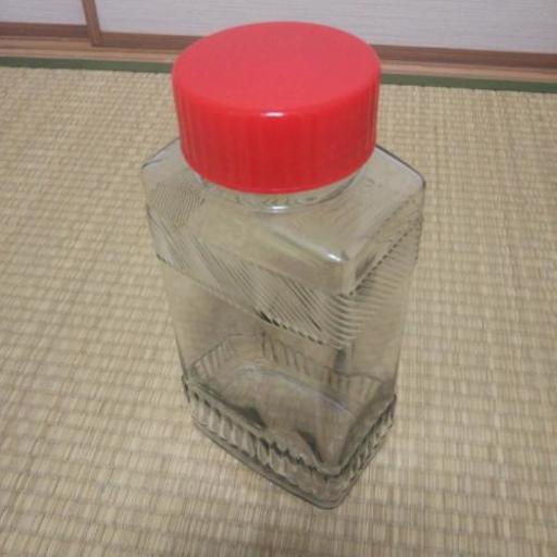 収納しやすい角型果実酒瓶 2l ガラス 中古 Sho 春日原の家具の中古あげます 譲ります ジモティーで不用品の処分 収納しやすい角型果実酒瓶 2l ガラス 中古 Sho 春日原の家具の中古あげます 譲ります ジモティーで不用品の処分