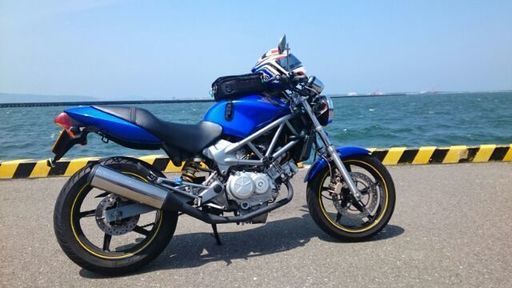 ホンダ　VTR２５０　ブルー　売ります！