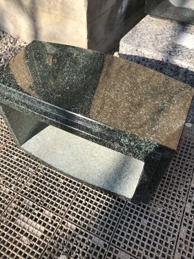 緑 インド 香炉 墓石 展示品