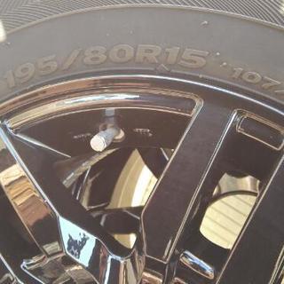 ☆ハイエース用☆スタッドレスタイヤ 15インチ 4本セット