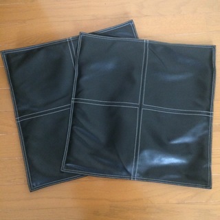 PVCレザー・クッションカバー２枚（ニトリ製）