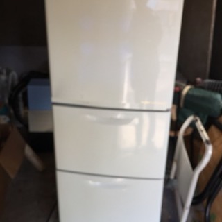 シャープ冷凍冷蔵庫 304Ｌ ホワイト