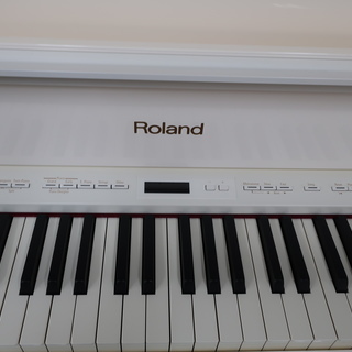 Roland　LX-15W　2015製　￥150.000-