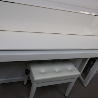 Roland　LX-15W　2015製　￥150.000-