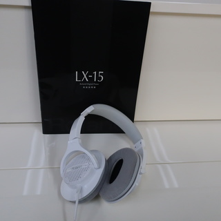 Roland　LX-15W　2015製　￥150.000-