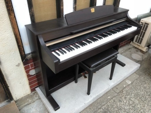 中古電子ピアノ ヤマハ クラビノーバ CLP-330R 2010年製