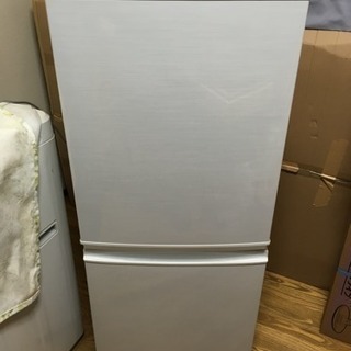 SHARP冷蔵庫 使用期間一年