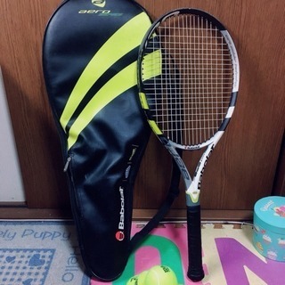 テニスラケット(カバー付き) & テニスボール14個