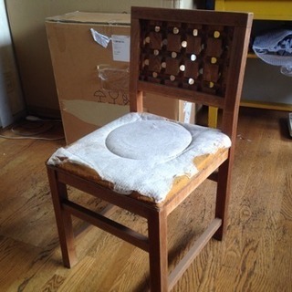 差し上げます　木彫りの椅子 DIY