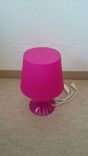 Ikea ピンクのテーブルランプ Akitaku 江戸川の生活家電の中古あげます 譲ります ジモティーで不用品の処分