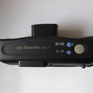 富士フイルム カルディア トラベルミニ DUAL-P Fujifilm CARDIA Travel mini DUAL-P ヤフオクより安いかも？　広角：28mm f 3.5/標準：45 mm f 5.6 【新品・完動・箱・説明書付き・キャリングケース、電池付き・郵送可・返品可】