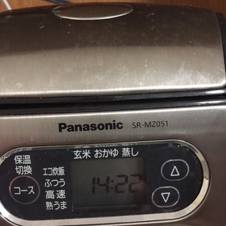 【2月末まで】2014年製　パナソニックSR-MZ051　3合炊...